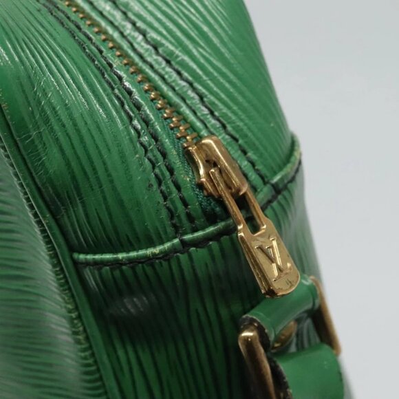 LOUIS VUITTON Epi Trocadero 27 Shoulder Bag Green - Picture 13 of 16